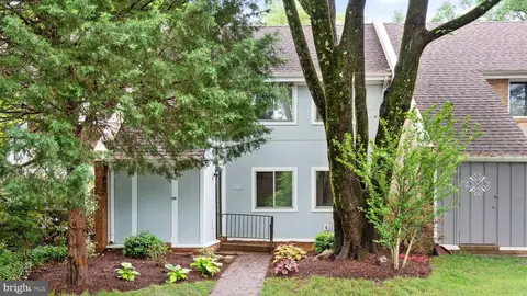 11116 Forest Edge Dr, Reston, VA 20190 photo 6