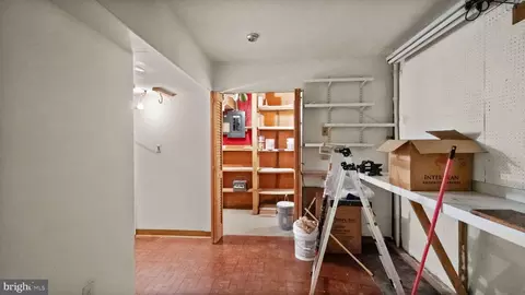 11116 Forest Edge Dr, Reston, VA 20190 photo 32