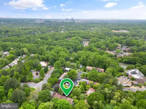 11116 Forest Edge Dr, Reston, VA 20190 photo 40