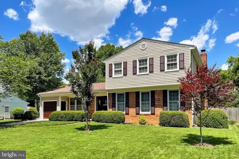 2508 Appian Ct, Alexandria, VA 22306