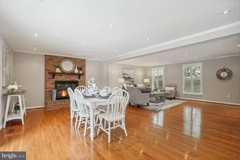 7586 Vogels Way, Springfield, VA 22153 photo 8