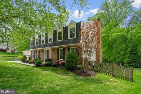 7586 Vogels Way, Springfield, VA 22153 photo 4