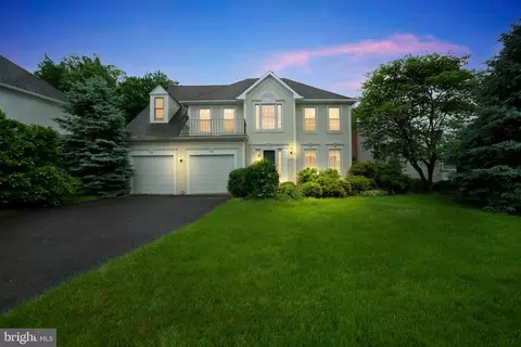 14438 N Slope St, Centreville, VA 20120
