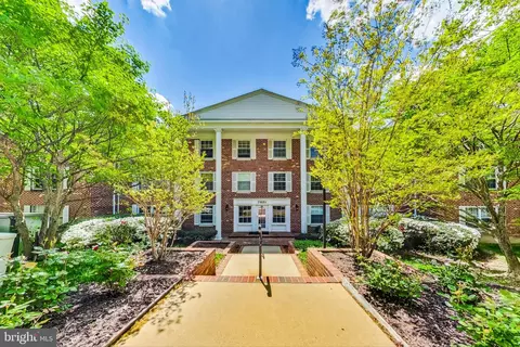 Exterior - 7621 Provincial Dr #306, Mclean, VA 22102 photo 5 of 7