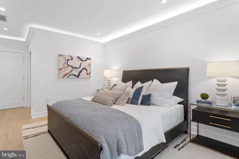 Bedroom - 6718 Lowell Ave #504, Mclean, VA 22101 photo 3 of 3