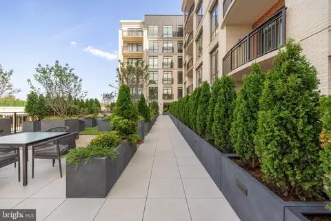 Other - 6718 Lowell Ave #504, Mclean, VA 22101 photo 7 of 32