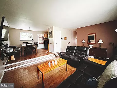 7115 Constantine Ave, Springfield, VA 22150 photo 7
