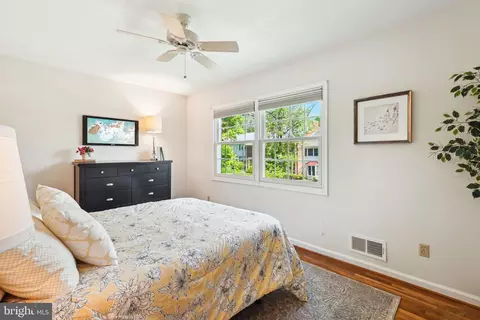 Bedroom - 5956 Seabright Rd, Springfield, VA 22152 photo 1 of 3