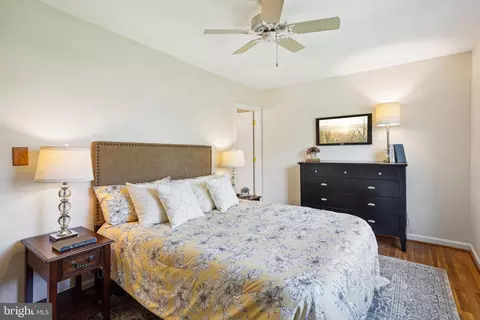 Bedroom - 5956 Seabright Rd, Springfield, VA 22152 photo 2 of 3