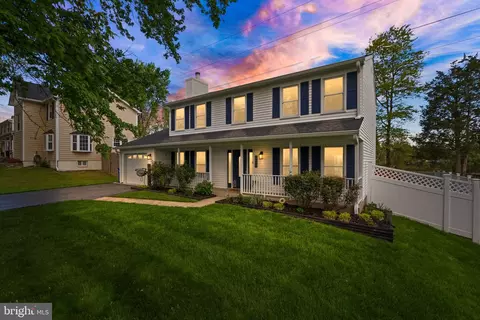 1308 Mistyvale St, Herndon, VA 20170