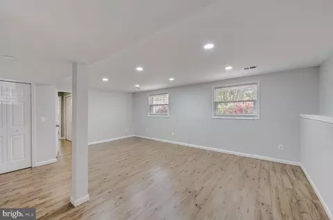 Living - 8054 Athena St, Springfield, VA 22153 photo 5 of 8