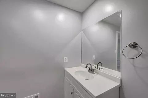 Entry Way - 8054 Athena St, Springfield, VA 22153 photo 3 of 6