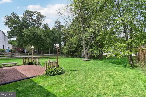 Exterior - 8054 Athena St, Springfield, VA 22153 photo 4 of 13