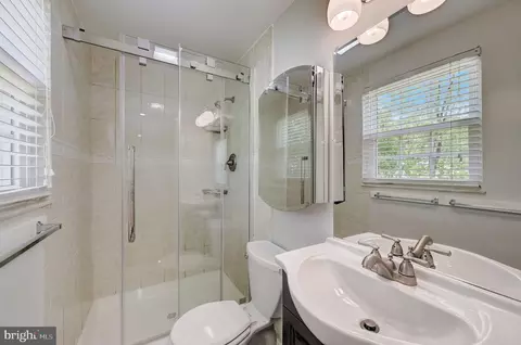 Bath - 8054 Athena St, Springfield, VA 22153 photo 1 of 4