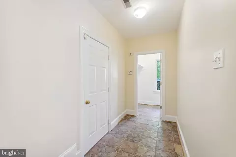 Entry Way - 7418 Dulany Dr, Mclean, VA 22101 photo 2 of 2