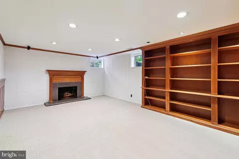 Living - 7418 Dulany Dr, Mclean, VA 22101 photo 3 of 3