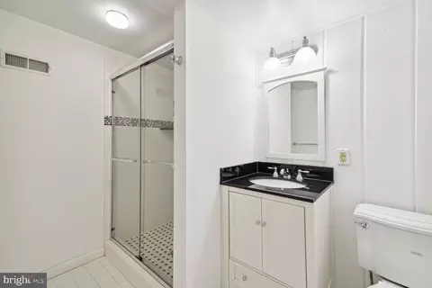 Bath - 7418 Dulany Dr, Mclean, VA 22101 photo 6 of 6
