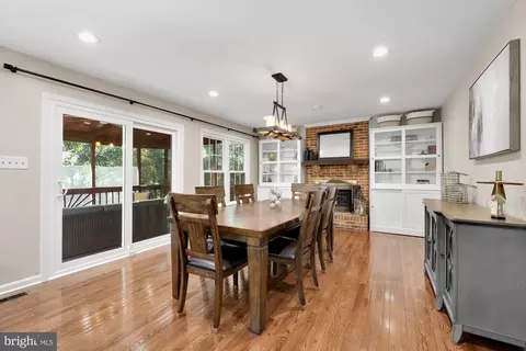 Dining - 11965 Grey Squirrel Ln, Reston, VA 20194 photo 2 of 2