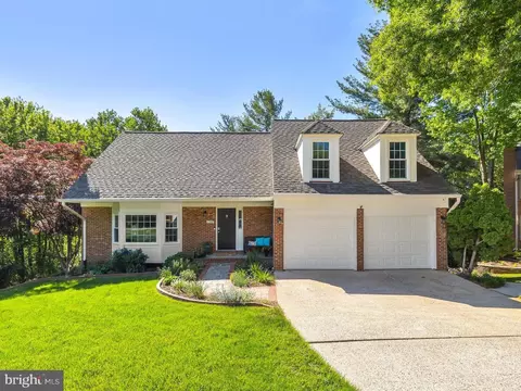 11965 Grey Squirrel Ln, Reston, VA 20194
