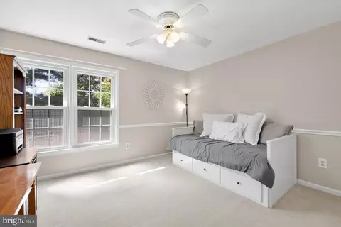 Bedroom - 11965 Grey Squirrel Ln, Reston, VA 20194 photo 3 of 9