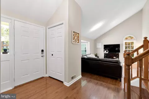 Entry Way - 11965 Grey Squirrel Ln, Reston, VA 20194 photo 2 of 7