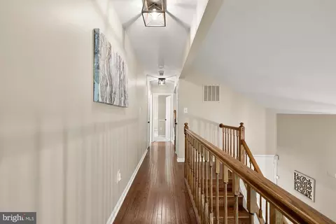 Entry Way - 11965 Grey Squirrel Ln, Reston, VA 20194 photo 6 of 7