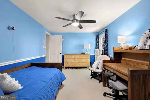 Bedroom - 11965 Grey Squirrel Ln, Reston, VA 20194 photo 6 of 9