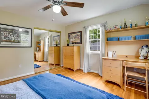 8209 Langbrook Rd, Springfield, VA 22152 photo 33