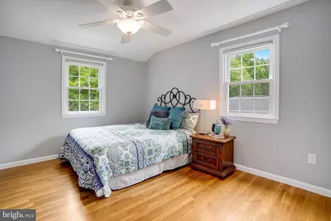 8209 Langbrook Rd, Springfield, VA 22152 photo 34