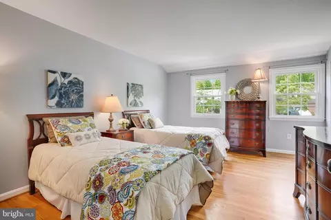8209 Langbrook Rd, Springfield, VA 22152 photo 30
