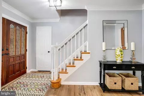 8209 Langbrook Rd, Springfield, VA 22152 photo 6
