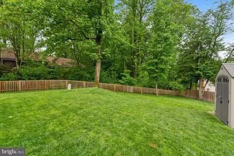 Exterior - 7514 Rolling Rd, Springfield, VA 22153 photo 20 of 21