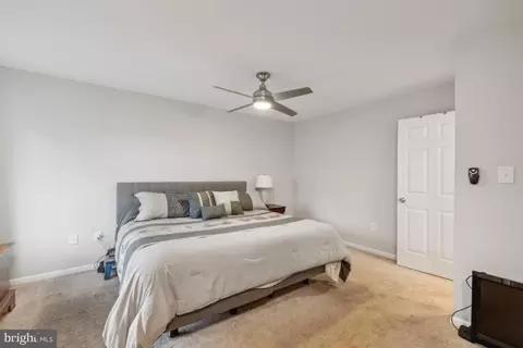 Bedroom - 7514 Rolling Rd, Springfield, VA 22153 photo 4 of 5