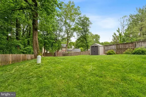 Exterior - 7514 Rolling Rd, Springfield, VA 22153 photo 21 of 21