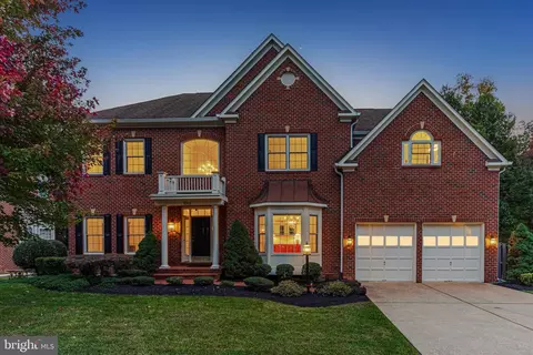 2311 Arden St, Dunn Loring, VA 22027