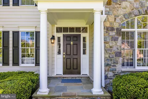 1412 Kurtz Rd, Mclean, VA 22101 photo 2