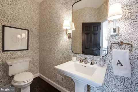 1412 Kurtz Rd, Mclean, VA 22101 photo 25