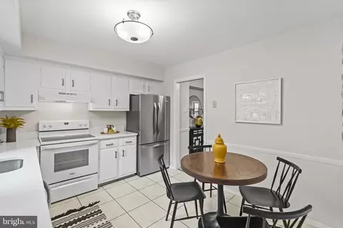 7755 Tiverton Dr, Springfield, VA 22152 photo 10