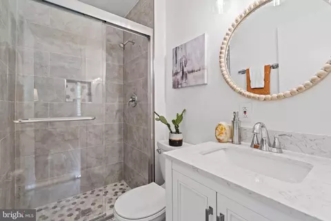 7755 Tiverton Dr, Springfield, VA 22152 photo 8
