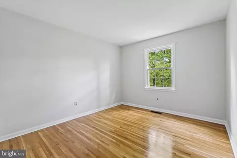 7755 Tiverton Dr, Springfield, VA 22152 photo 26