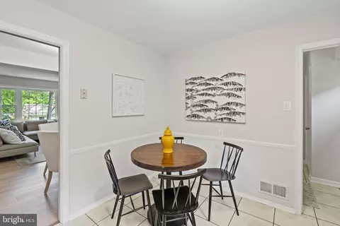 7755 Tiverton Dr, Springfield, VA 22152 photo 11