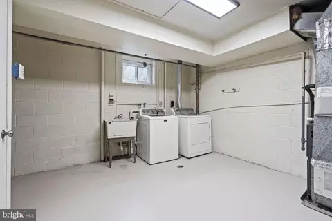 7755 Tiverton Dr, Springfield, VA 22152 photo 30