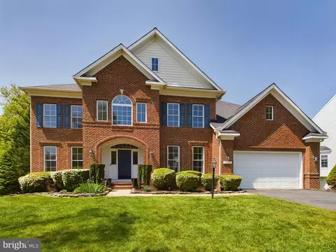 3626 Rocky Meadow Ct, Fairfax, VA 22033