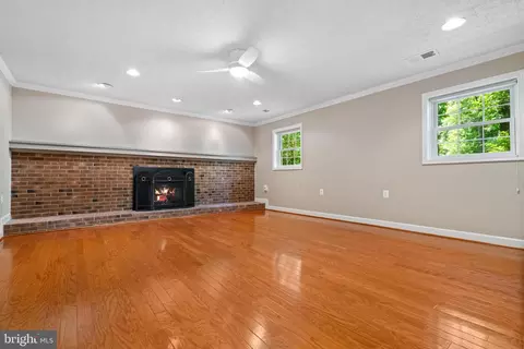 Living - 2407 Red Maple Ln, Reston, VA 20191 photo 7 of 8