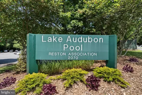 Exterior - 2407 Red Maple Ln, Reston, VA 20191 photo 15 of 18
