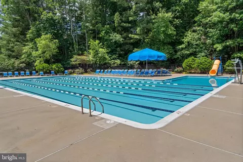 Exterior - 2407 Red Maple Ln, Reston, VA 20191 photo 14 of 18