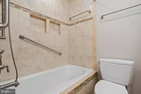 Bath - 2407 Red Maple Ln, Reston, VA 20191 photo 4 of 5