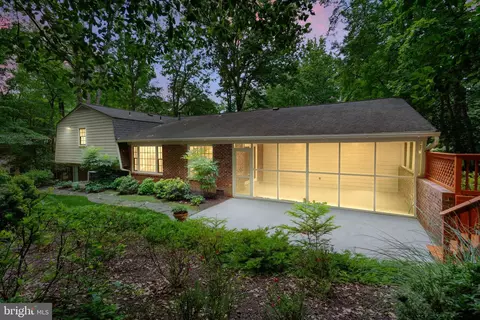 Exterior - 2407 Red Maple Ln, Reston, VA 20191 photo 8 of 18