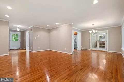 Living - 2407 Red Maple Ln, Reston, VA 20191 photo 5 of 8