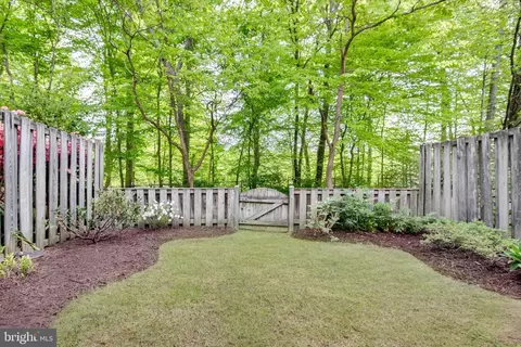 5262 Lonsdale Dr, Springfield, VA 22151 photo 16